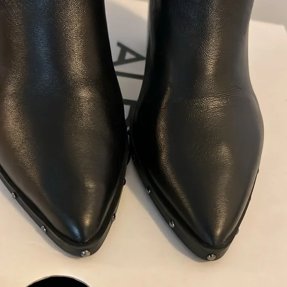 ALDO Ankle Boots size 9! Like new condition!! - Picture 2 of 8